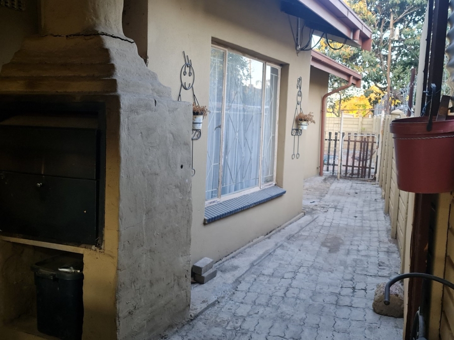 4 Bedroom Property for Sale in Rustenburg Central North West